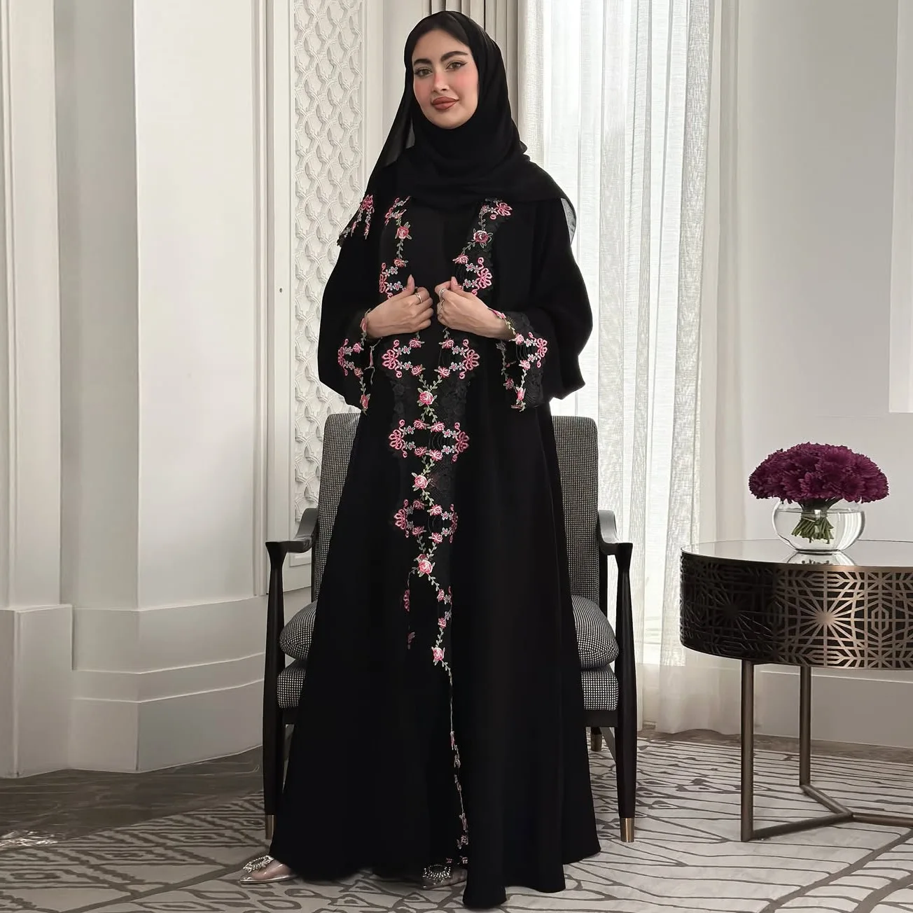 Quimono Preto com Bordado Jala - Embroidery Kebaya avaliação e preço