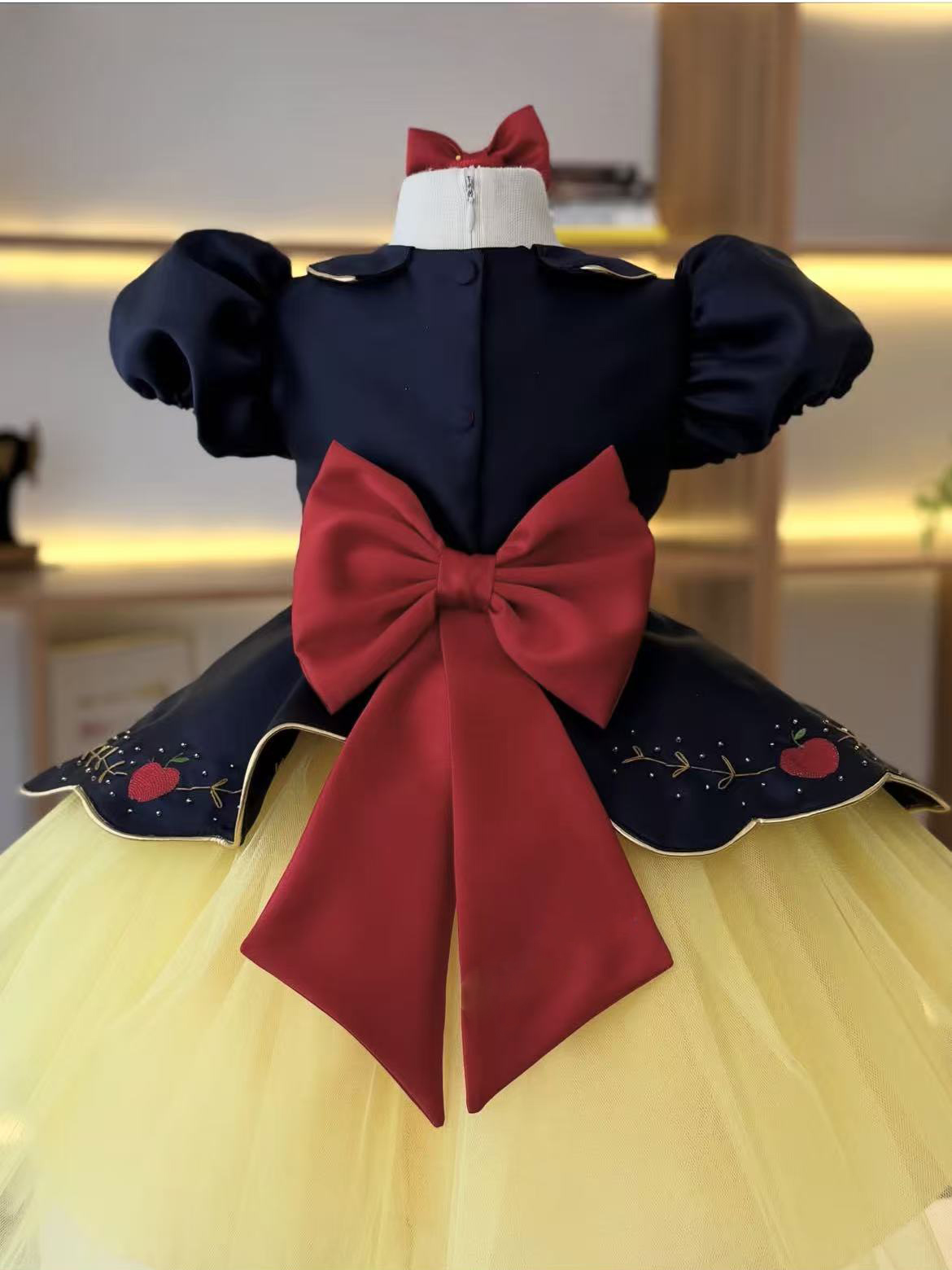 Vestido de verão para menina,  - Embroidery Yellow Dress avaliação e preço