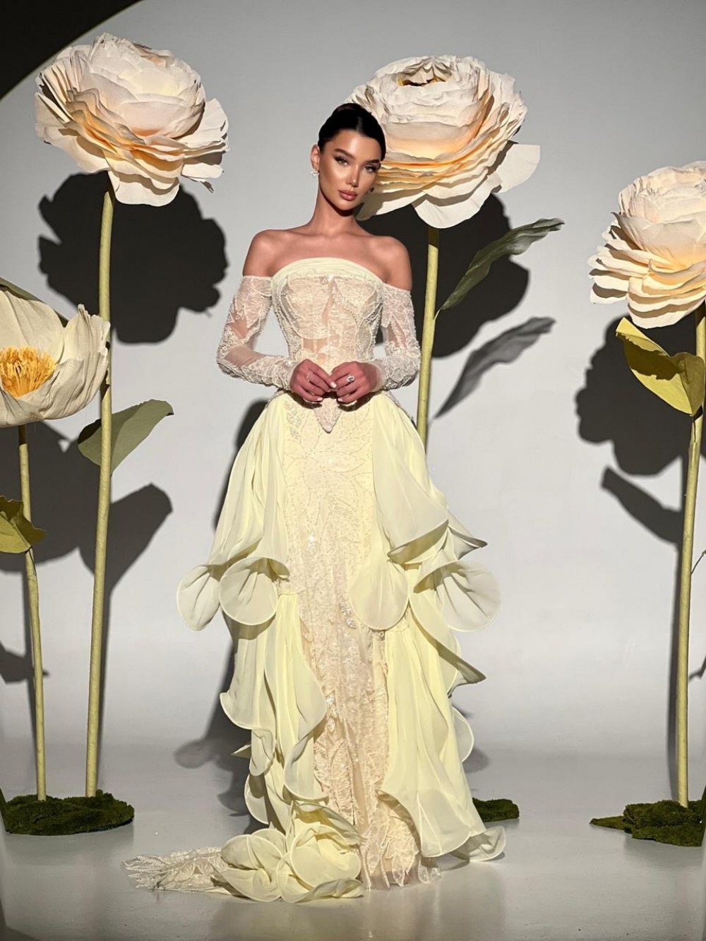 Vestido de Baile Sereia Amarel - Embroidery Yellow Dress avaliação e preço